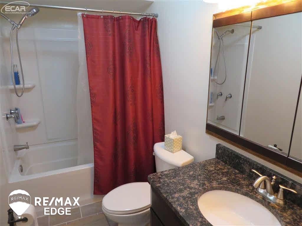 8312 North Webster Road Clio, MI 48420 - Photo 16 of 35 21397167-15.JPG