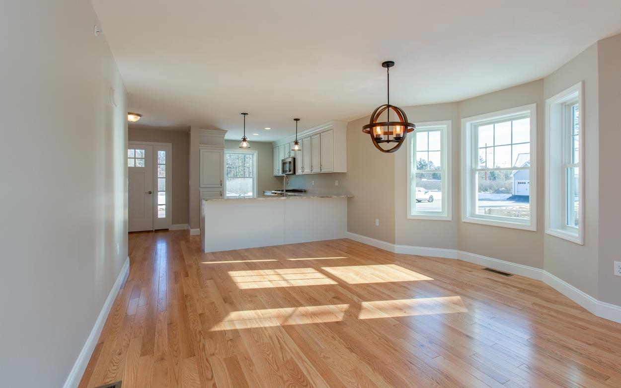 63 Abacoa Road Pelham, NH 03076 - Photo 19 of 40