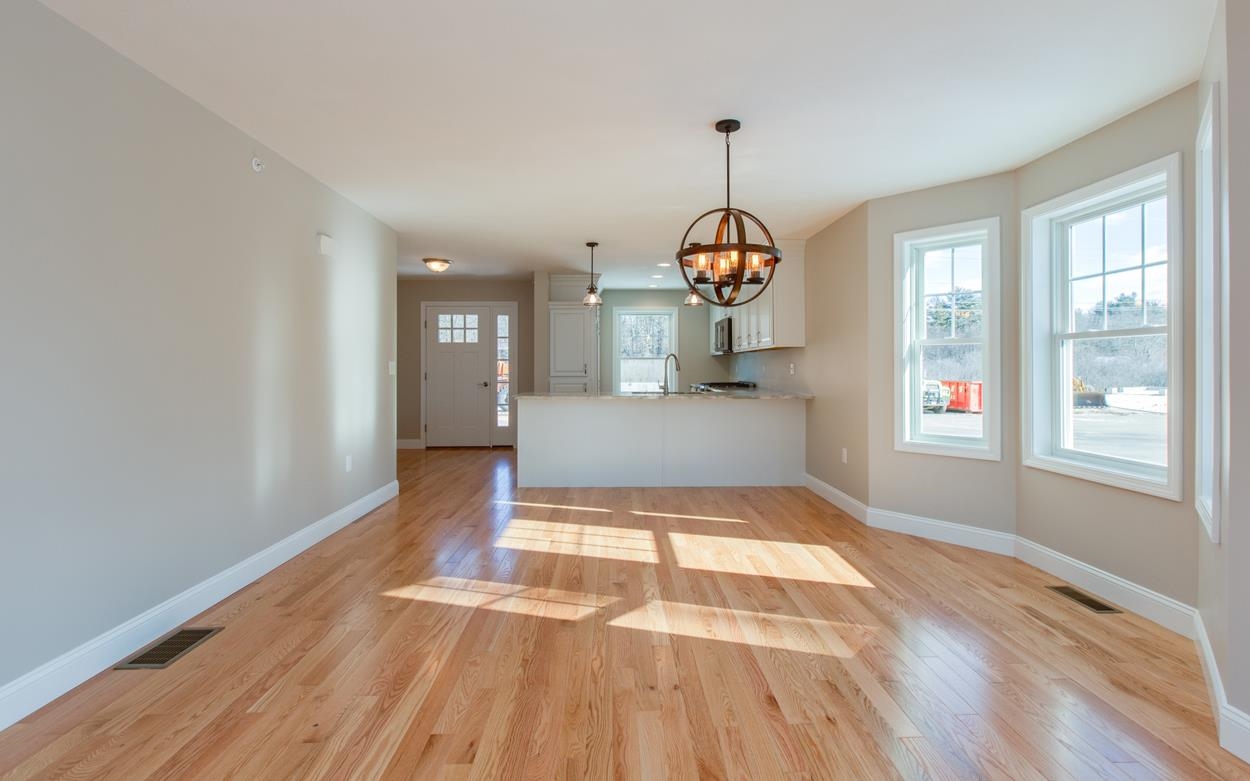 63 Abacoa Road Pelham, NH 03076 - Photo 20 of 40