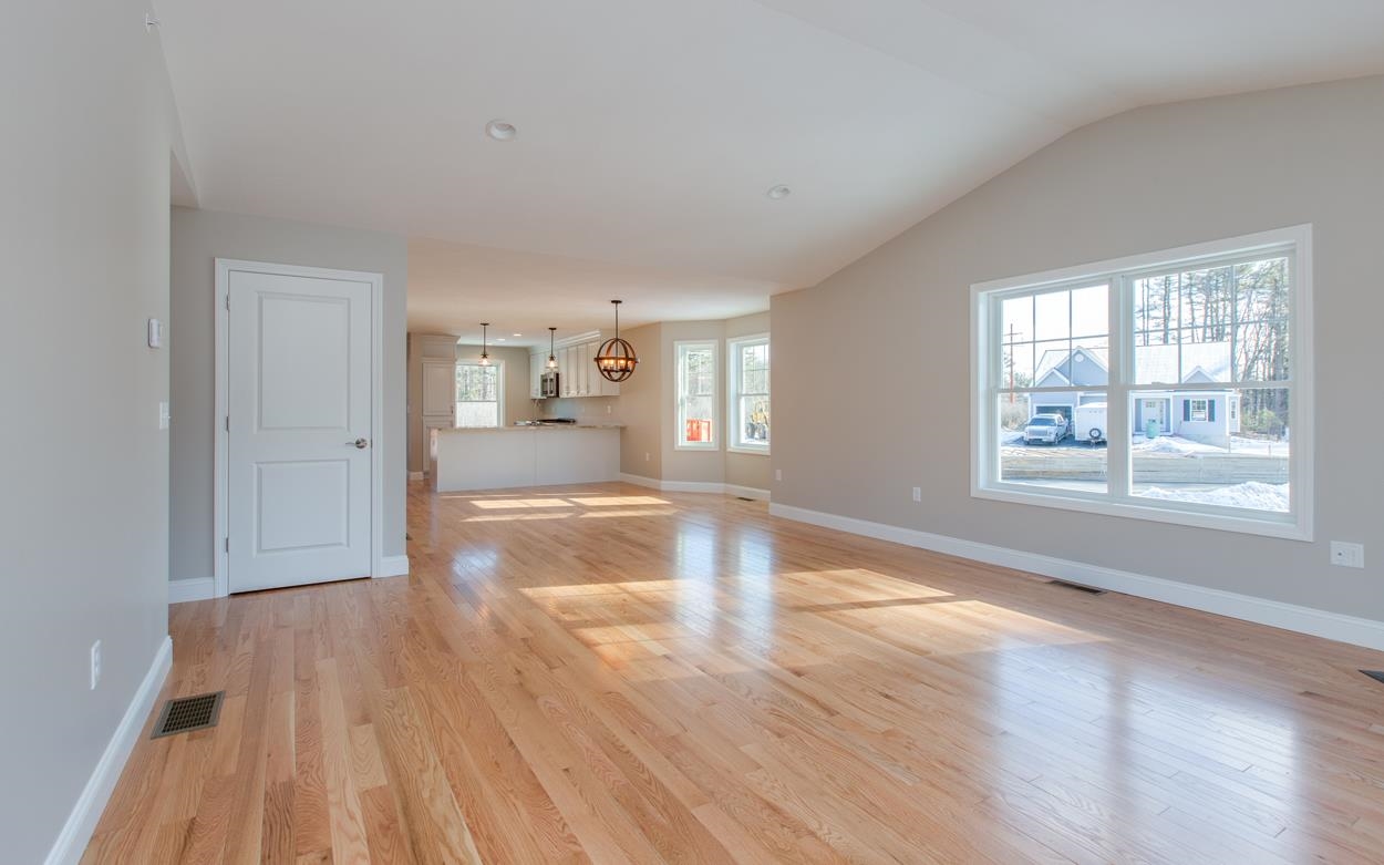 63 Abacoa Road Pelham, NH 03076 - Photo 26 of 40