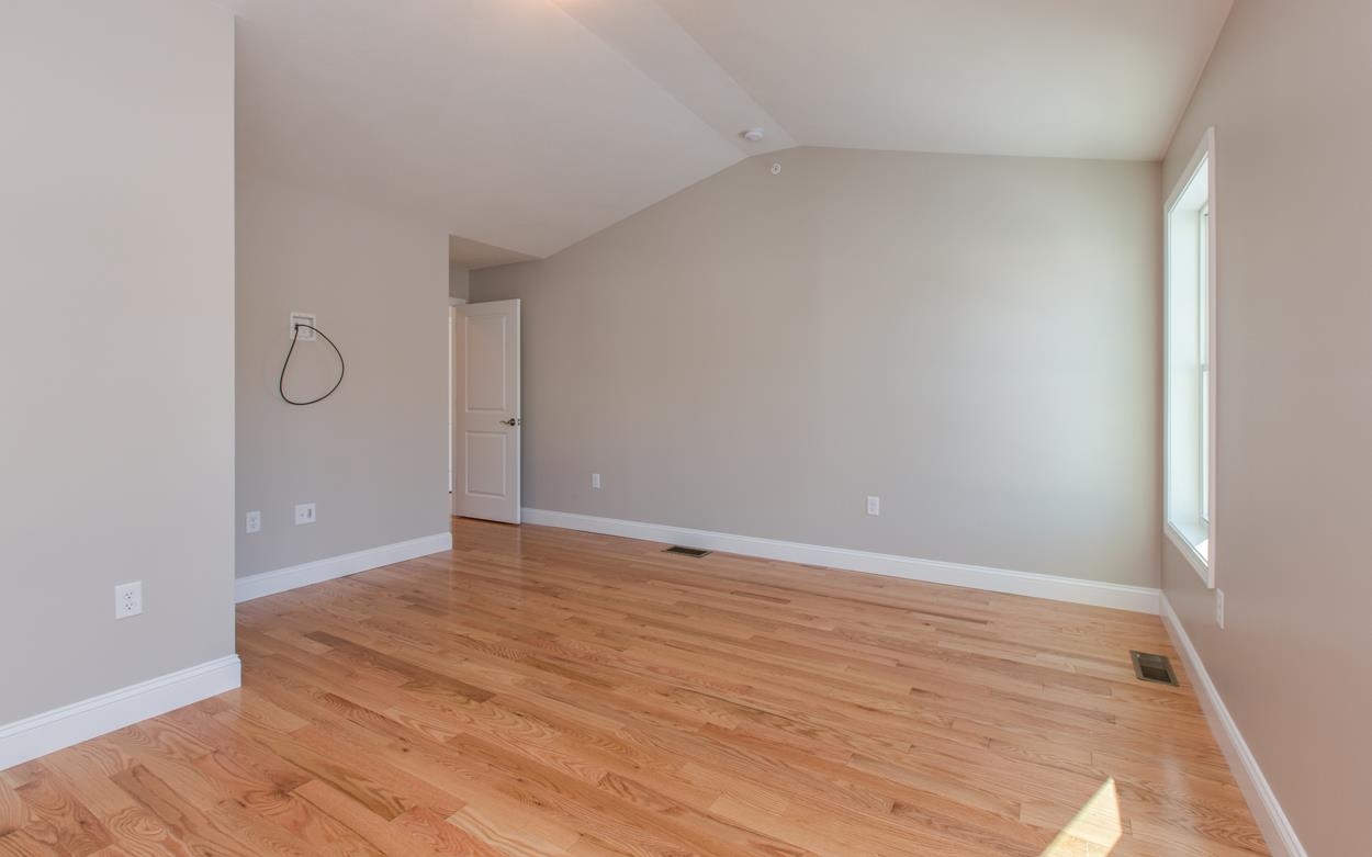 63 Abacoa Road Pelham, NH 03076 - Photo 35 of 40