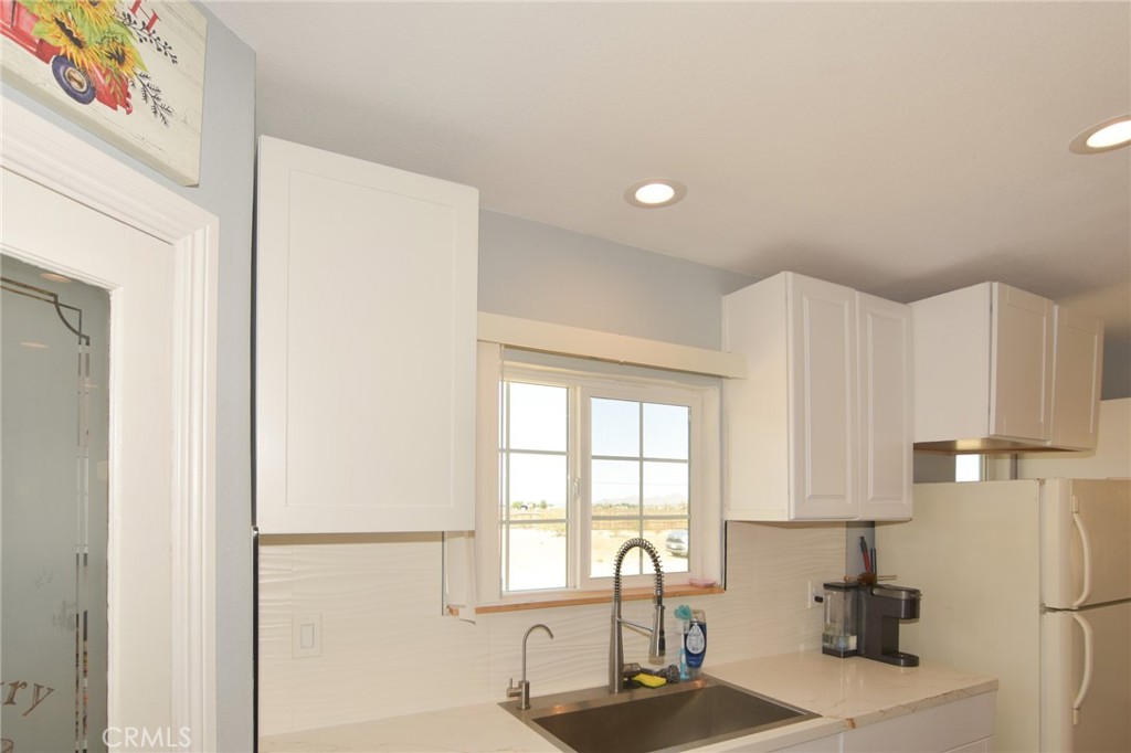 25433 Keator Road Apple Valley, CA 92307 - Photo 19 of 49