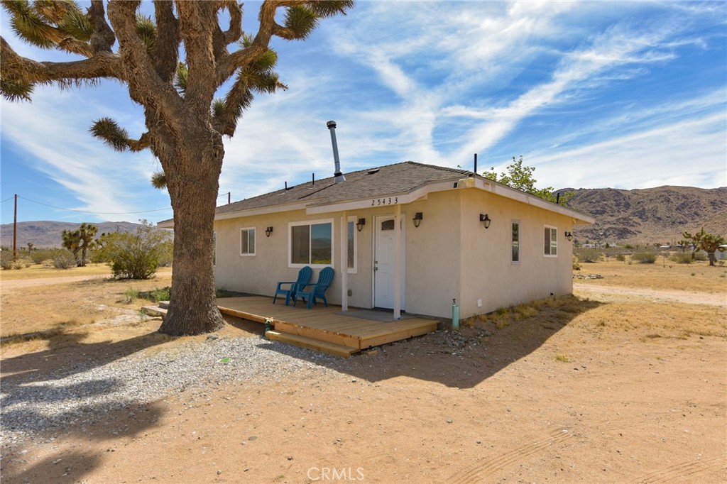 25433 Keator Road Apple Valley, CA 92307 - Photo 5 of 49