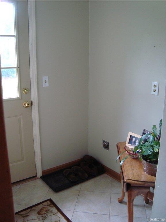 10900 Chicago Road Warren, MI 48093 - Photo 15 of 20 1st Floor Laundry
