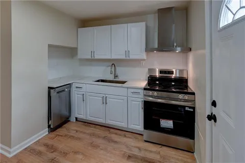 $265,900 | 7126 Main Street, Kansas City, MO 64114