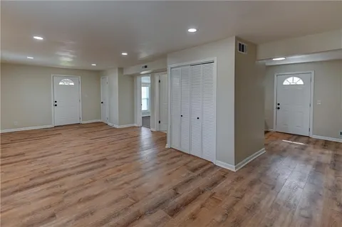 $265,900 | 7126 Main Street, Kansas City, MO 64114