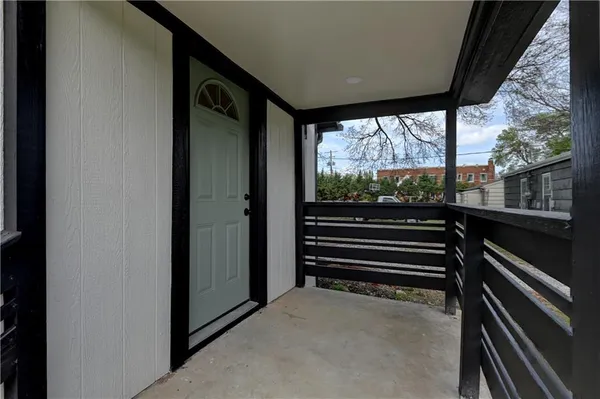 $300,000 | 7126 Main Street, Kansas City, MO 64114