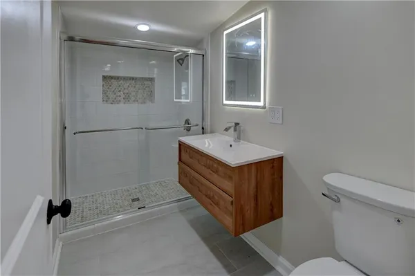 $300,000 | 7126 Main Street, Kansas City, MO 64114