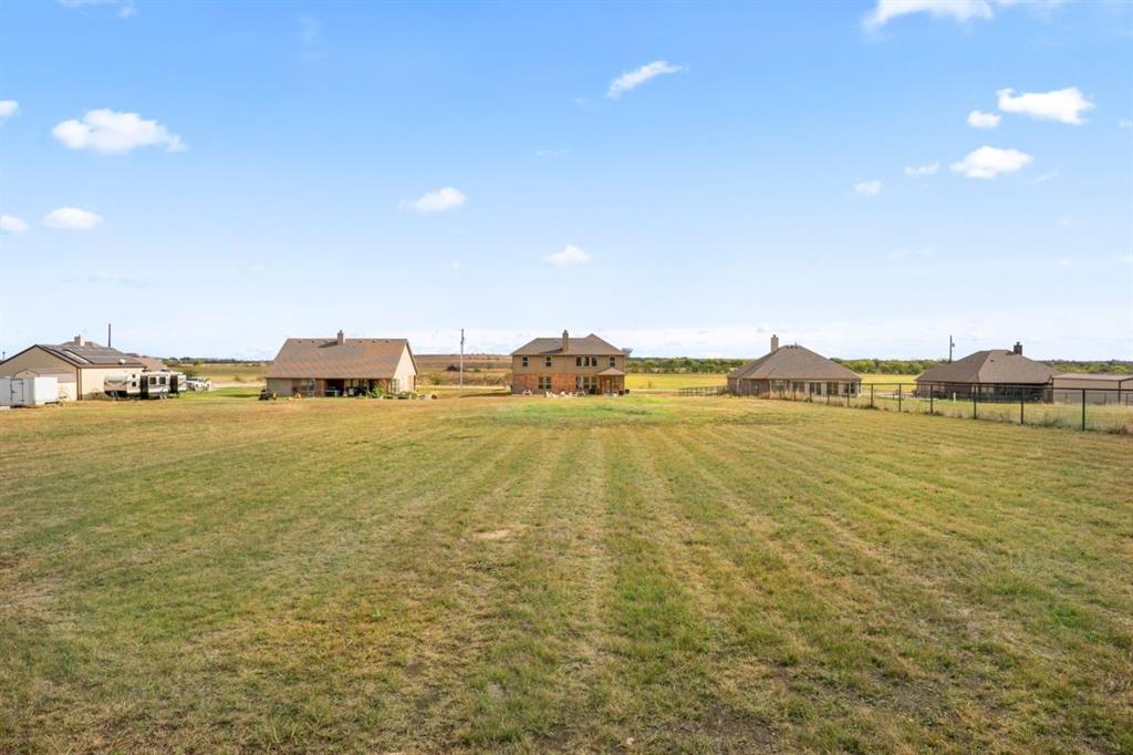3340 Florance Road Ponder, TX 76259 - Photo 36 of 40