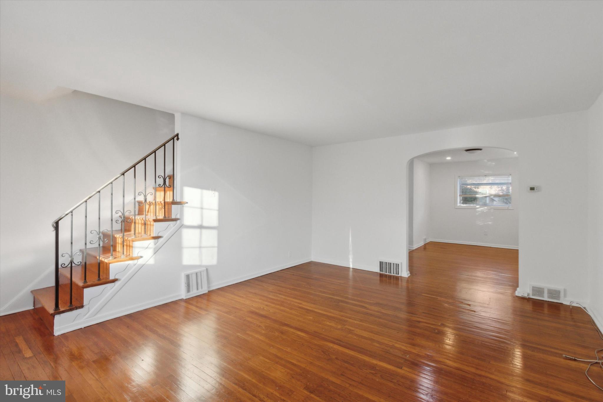 310 Steel Road Havertown, PA 19083 - Photo 4 of 23 Gallery Image 4