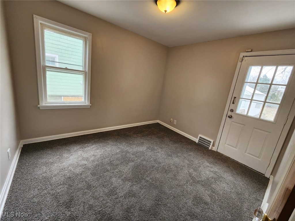 4392 Ardmore Road South Euclid, OH 44121 - Photo 11 of 17