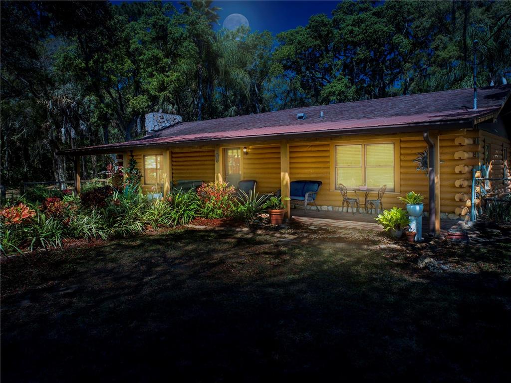 1803 Twin Oaks Circle Wimauma, FL 33598 - Photo 1 of 1 Front