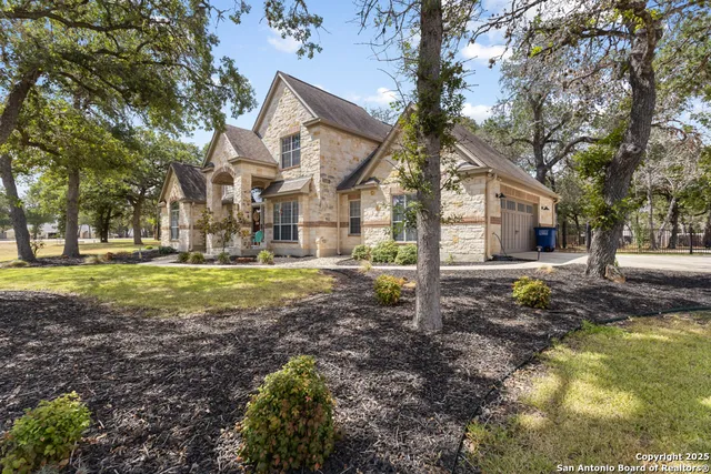 $680,000 | 133 Legacy Trace Drive, La Vernia, TX 78121