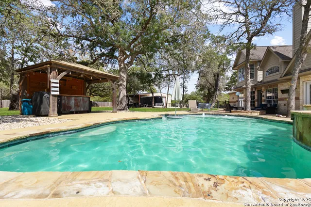 $680,000 | 133 Legacy Trace Drive, La Vernia, TX 78121