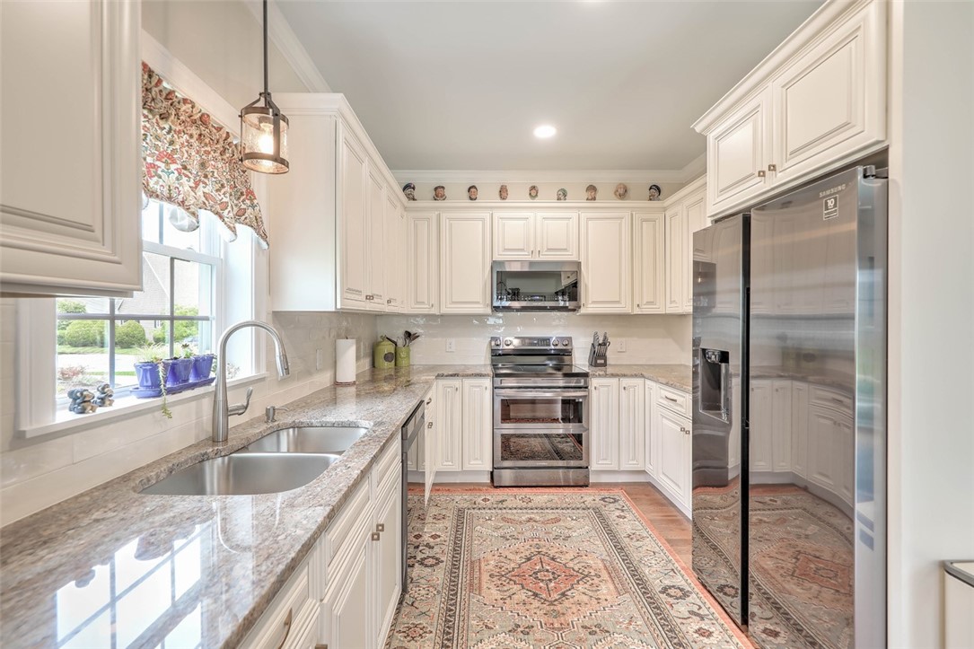 10 Daisy Lane Coventry, RI 02816 - Photo 12 of 25