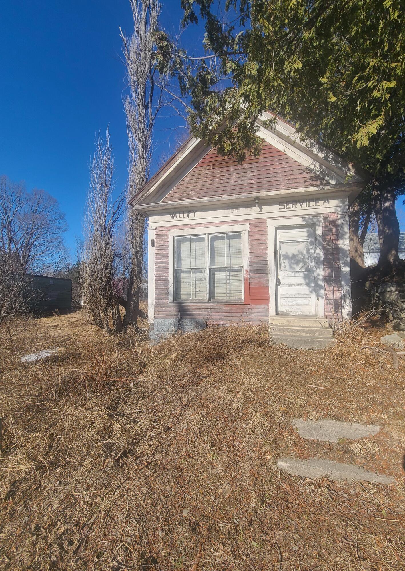 3 North Main Street Solon, ME 04979 - Photo 4 of 20 20260327_164042