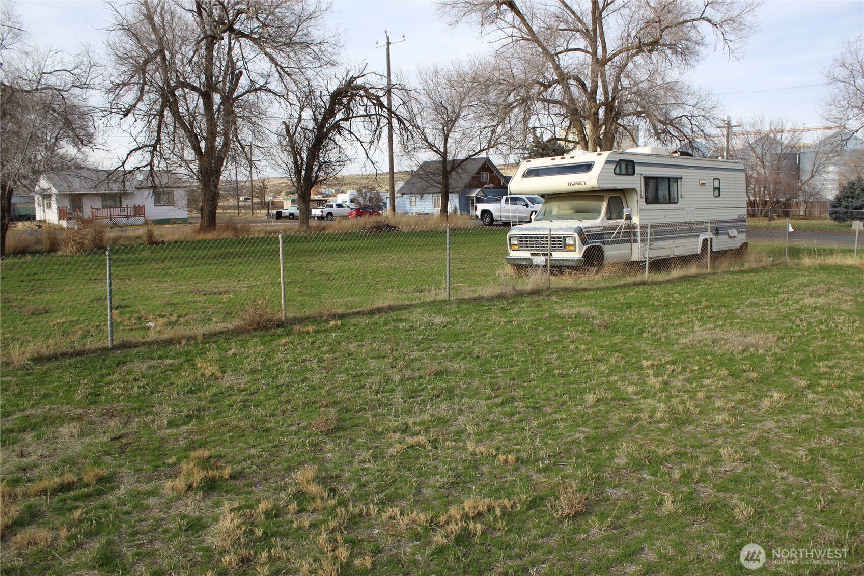 313 West Main Street Lind, WA 99341 - Photo 5 of 5 a view of a house with a yard