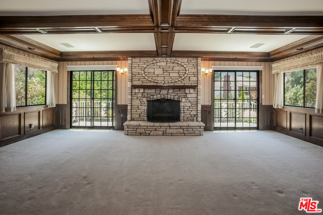 26352 MacMillan Ranch Road Canyon Country, CA 91387 - Photo 20 of 37