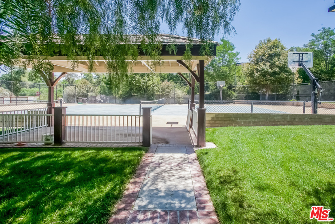 26352 MacMillan Ranch Road Canyon Country, CA 91387 - Photo 31 of 37