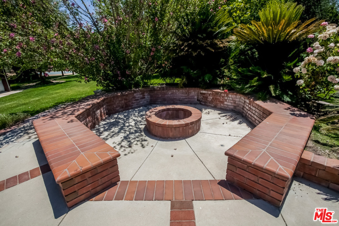 26352 MacMillan Ranch Road Canyon Country, CA 91387 - Photo 35 of 37