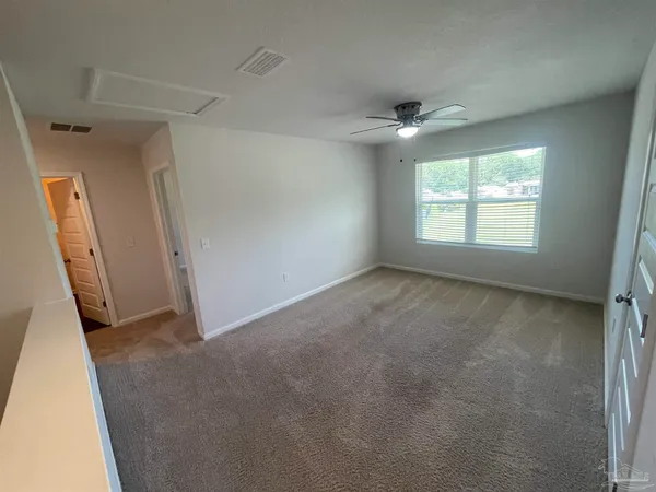 $2,620 | 10541 Queens Gate Circle, Pensacola, FL 32506