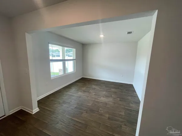 $2,620 | 10541 Queens Gate Circle, Pensacola, FL 32506
