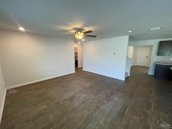 $2,620 | 10541 Queens Gate Circle, Pensacola, FL 32506