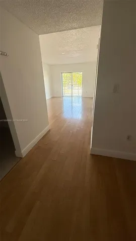 $2,300 | Flamingo-Lummus, Miami Beach, FL 33139