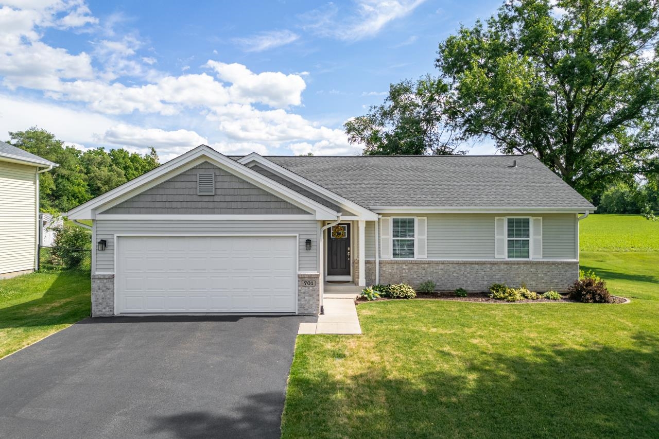 701 Mallard Road Winnebago, IL 61088 - Photo 1 of 51