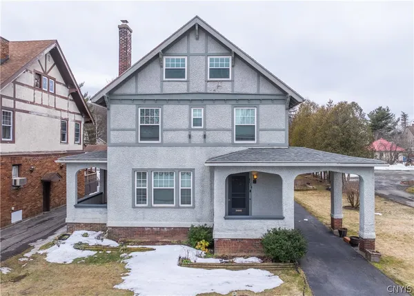 $299,900 | 114 Memorial Parkway, Utica, NY 13501