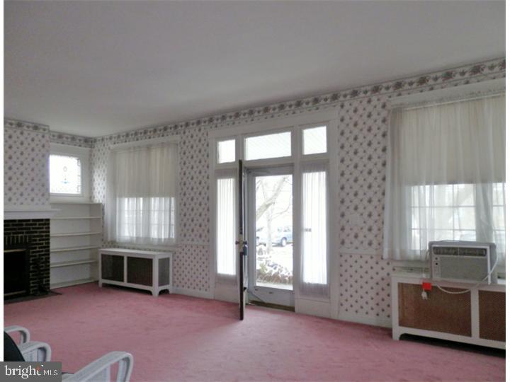 148 Webster Street Riverside, NJ 08075 - Photo 4 of 25