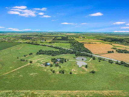 $5,977,000 | Undisclosed Address, Coupland, TX 78615