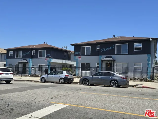 $2,447,500 | 6800 West Boulevard, Los Angeles, CA 90043