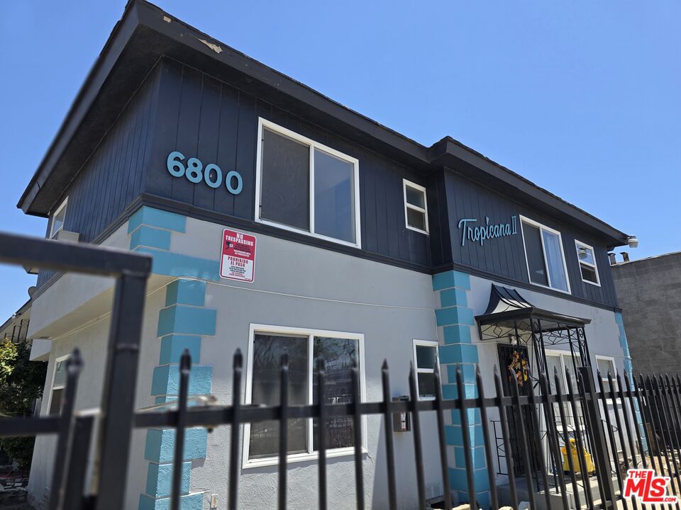 6800 West Boulevard Los Angeles, CA 90043 - Photo 2 of 7