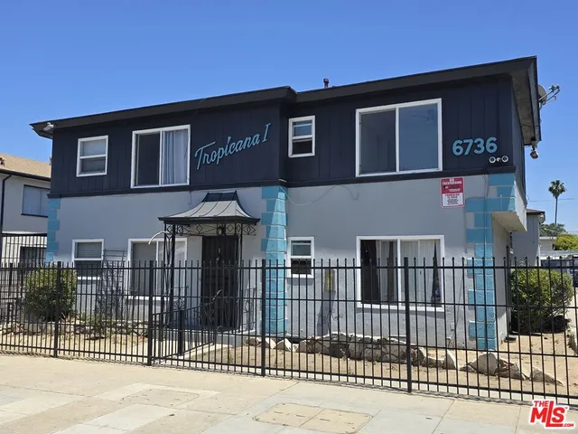 $2,447,500 | 6800 West Boulevard, Los Angeles, CA 90043