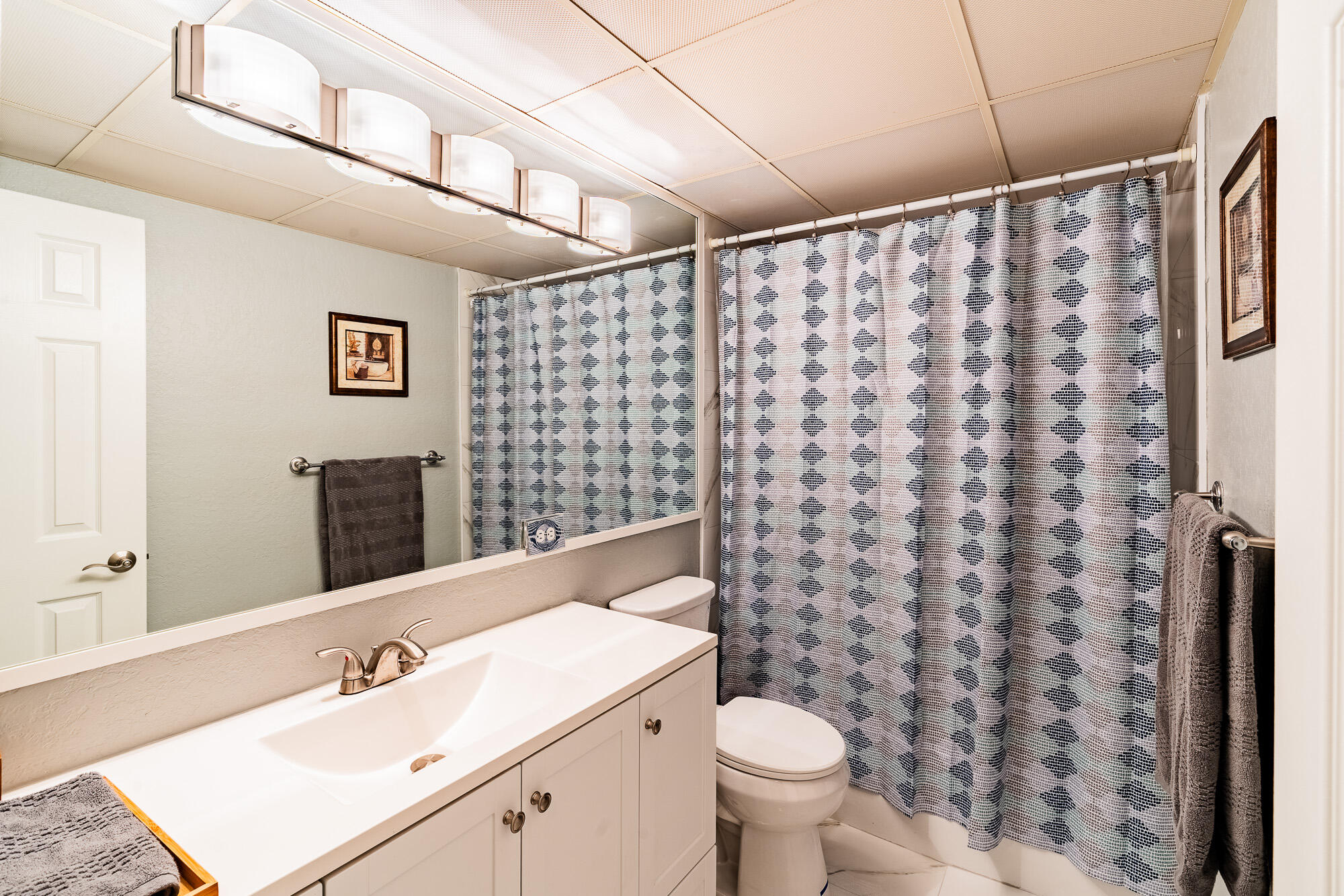 1000 Spanish River Road, Unit 3T Boca Raton, FL 33432 - Photo 10 of 22 DSC01359-HDR