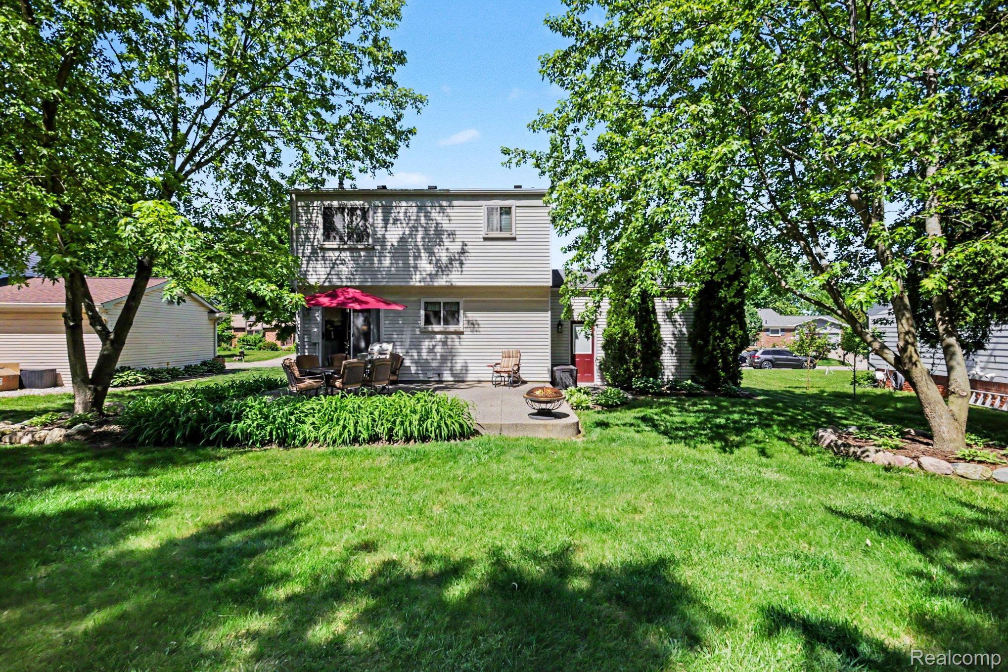 1683 Dancer Drive Rochester, MI 48307 - Photo 29 of 38 029_file_3398.jpg