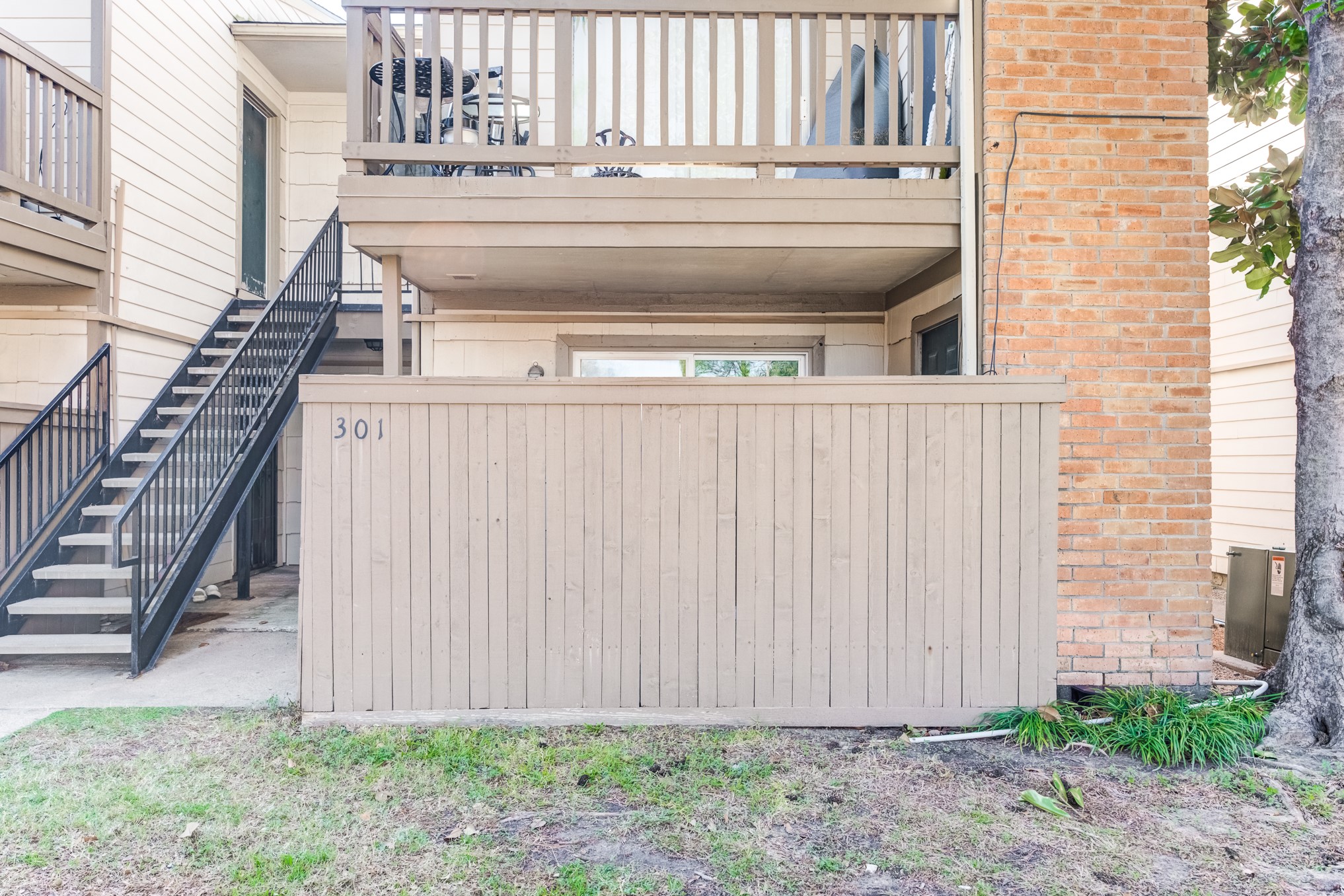 6001 Reims Road, Unit 301 Houston, TX 77036 - Photo 2 of 29 a view of entryway