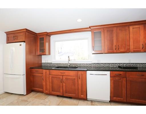 17 Mayflower Path Wayland, MA 01778 - Photo 4 of 29 Gallery Image 4