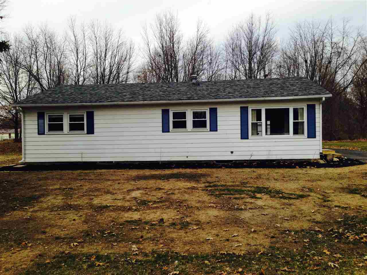 814 West Frontier Drive Rochester, IN 46975 - Photo 1 of 18