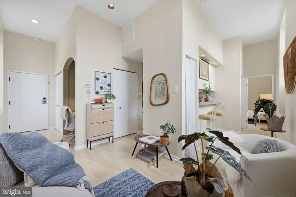 $175,000 | 1601 Spring Garden Street, Unit 207, Philadelphia, PA 19130