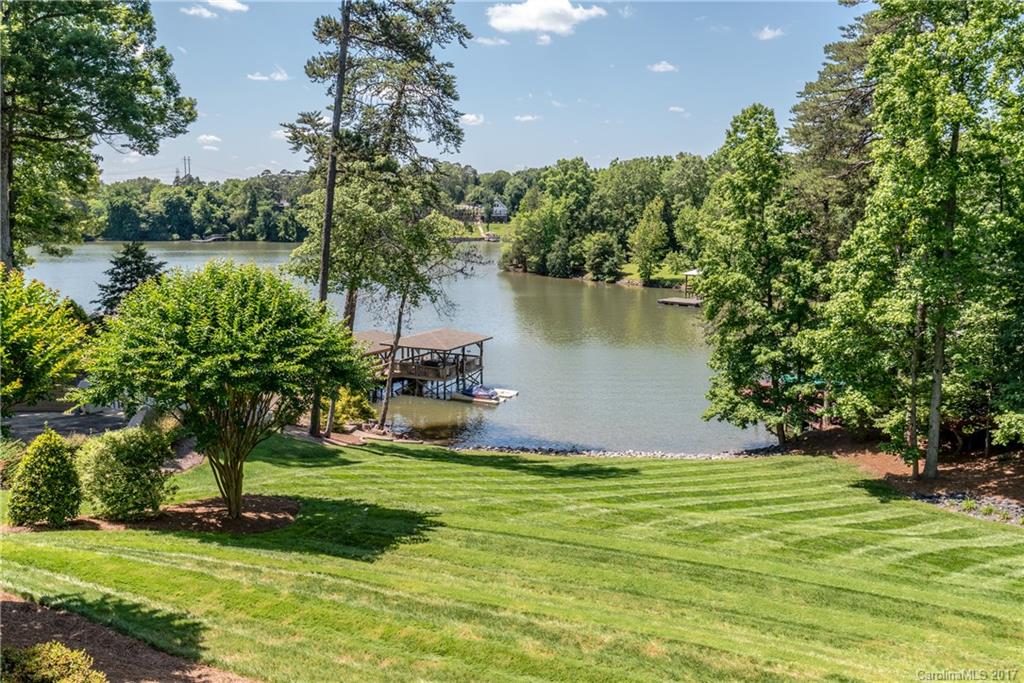 13936 Point Lookout Road Charlotte, NC 28278 - Photo 1 of 23 Gallery Image 1