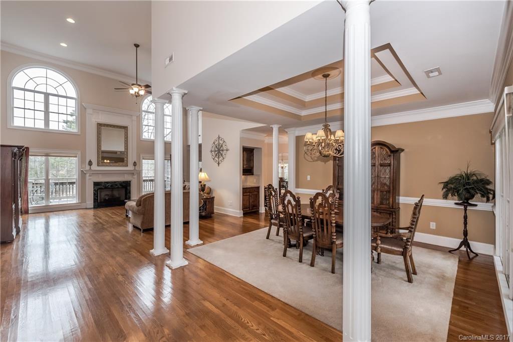 13936 Point Lookout Road Charlotte, NC 28278 - Photo 4 of 23 Gallery Image 4
