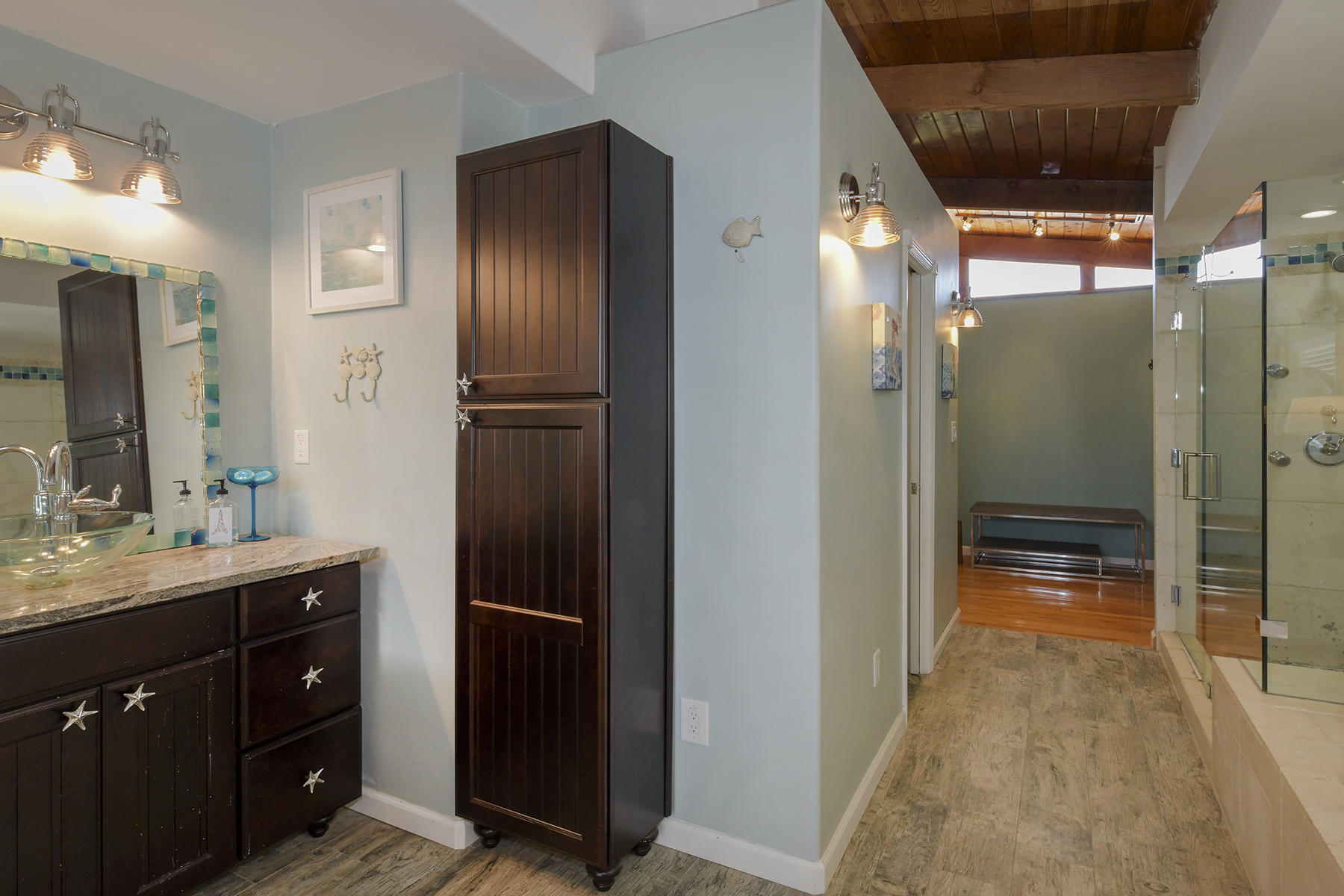 202 Johnny Road Tavernier, FL 33070 - Photo 9 of 25 Master Bath