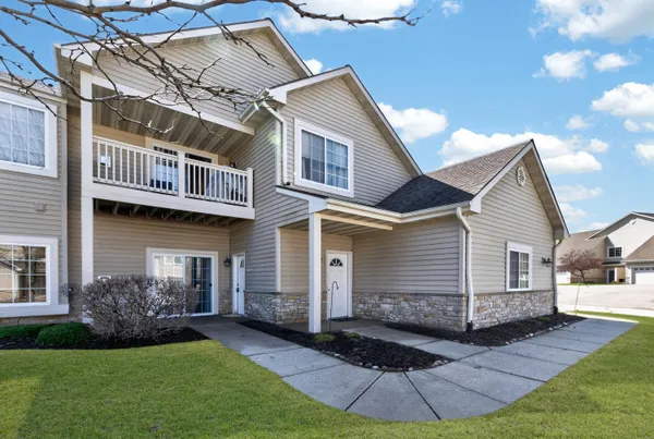 $299,900 | 21790C North Weather Edge Circle, Unit C, Lannon, WI 53046