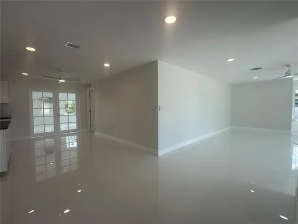 $1,800 | 230 Annapolis Lane, Rotonda West, FL 33947