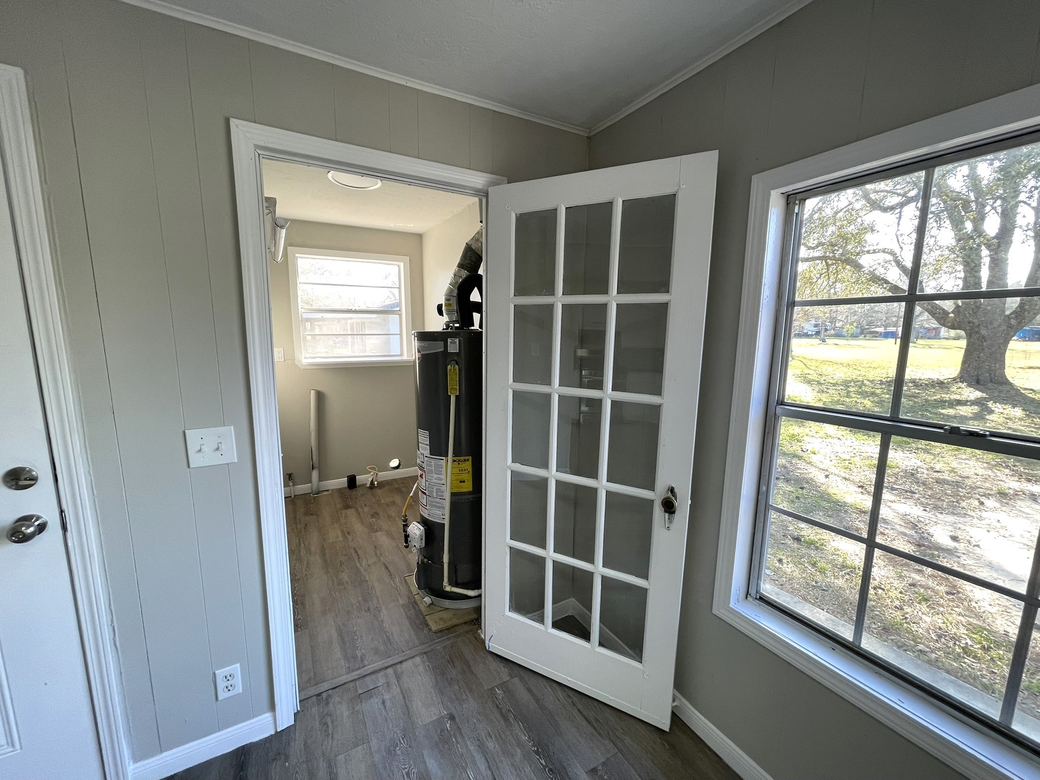 104 County Road 2401 Hull, TX 77564 - Photo 23 of 43 Utility room