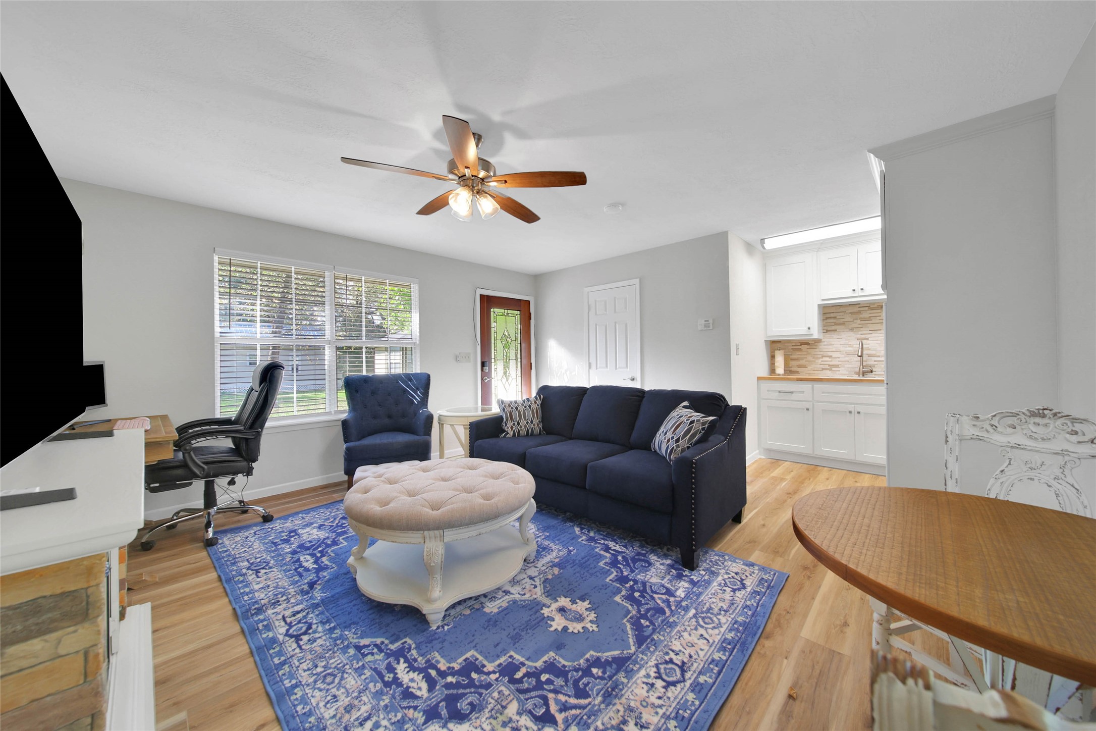 4072 Highway 105 Navasota, TX 77868 - Photo 2 of 13