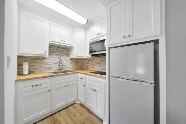 $1,350 | 4072 Highway 105, Navasota, TX 77868