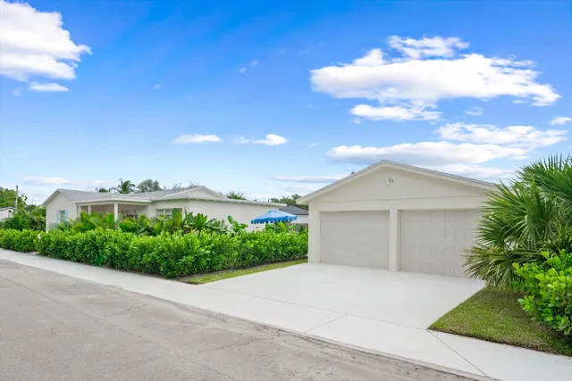 $895,000 | 1131 North Ocean Breeze, Lake Worth Beach, FL 33460